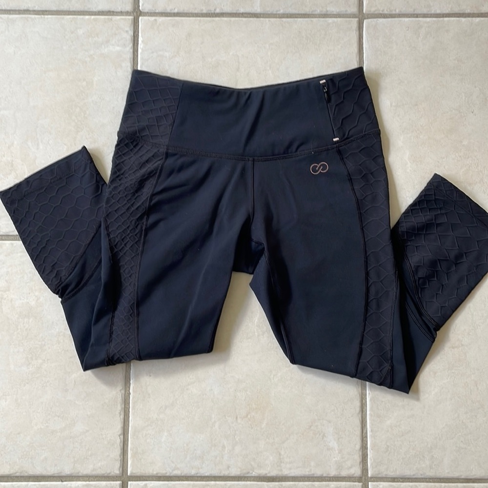 Calia by Carrie Underwood Mesh and Textured capri- Black
